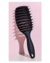Yuaia Haircare Curvy Brush Soft Black miljø.jpg